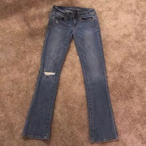 Bootleg jeans